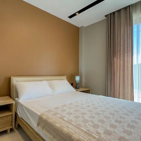 Comfortable 2-br W Pool Access Near Seaside F-1 55 *