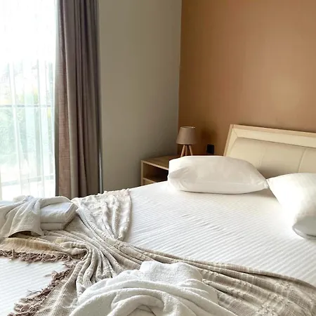 Comfortable 2-br W Pool Access Near Seaside F-1 55 Appartamento Ayvalı